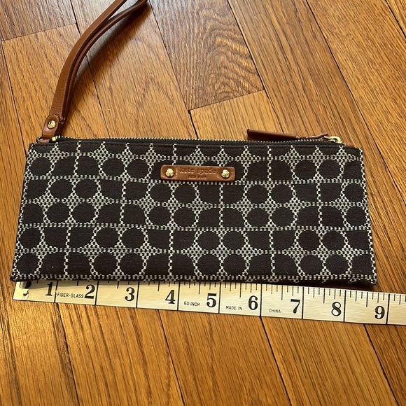 Kate spade wristlet - Picture 4 of 4